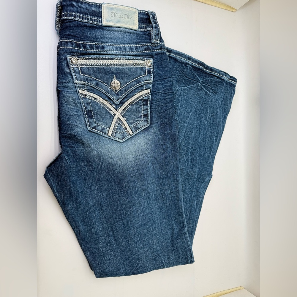 Miss Me Low-Rise Boot Jeans Women’s‎ Size 31x29.5  M668 J3444B19S
